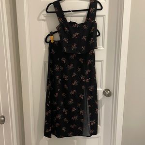 NWT. 2 pc adorable dress from Abercrombie. Black with flowers.